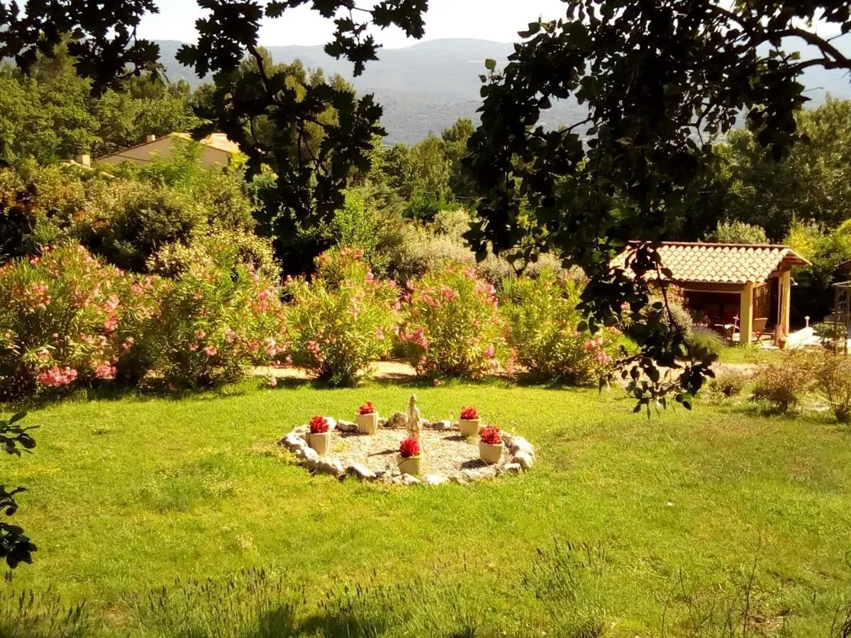 Bed and Breakfast Les Cerises Saint-Saturnin-d'Apt Frankreich