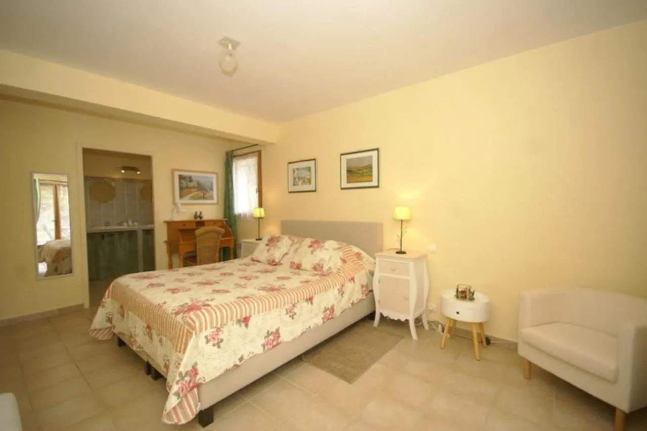 Frühstückspension Bed and Breakfast Les Cerises Saint-Saturnin-d'Apt Frankreich